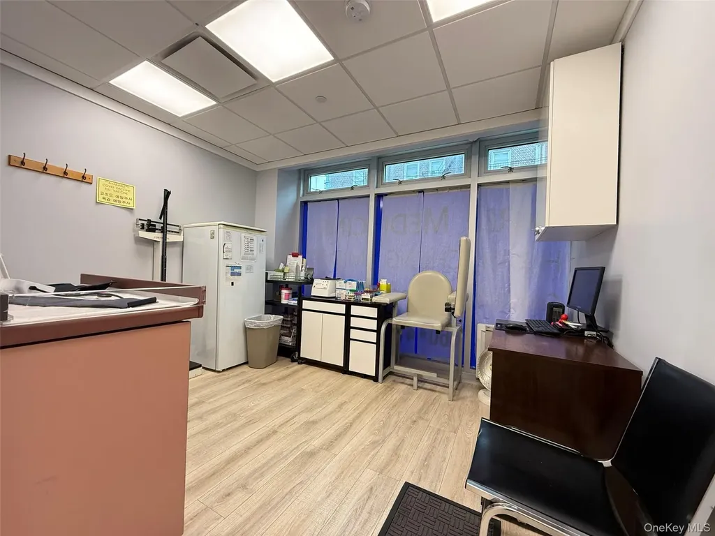 14238 37th Avenue Flushing NY 11354