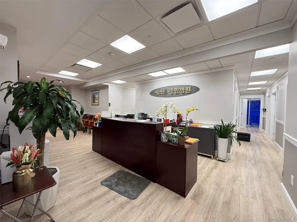 14238 37th Avenue Flushing NY 11354