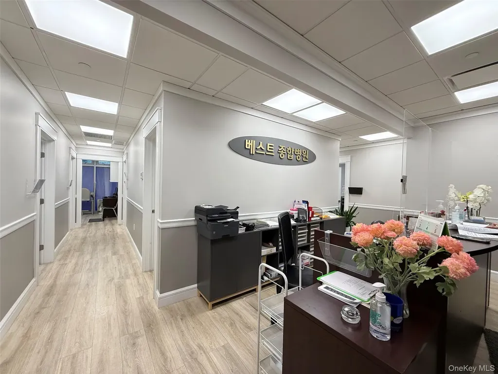 14238 37th Avenue Flushing NY 11354
