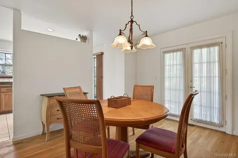 75 W Hartsdale Avenue Hartsdale NY 10530