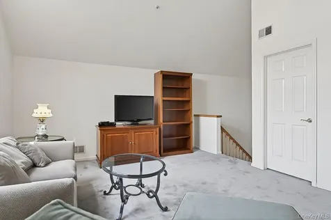 75 W Hartsdale Avenue Hartsdale NY 10530