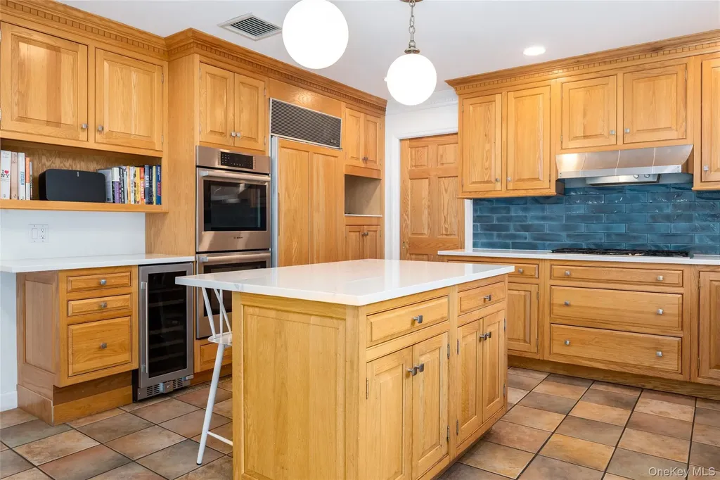 1 Canterbury Road S Harrison NY 10528