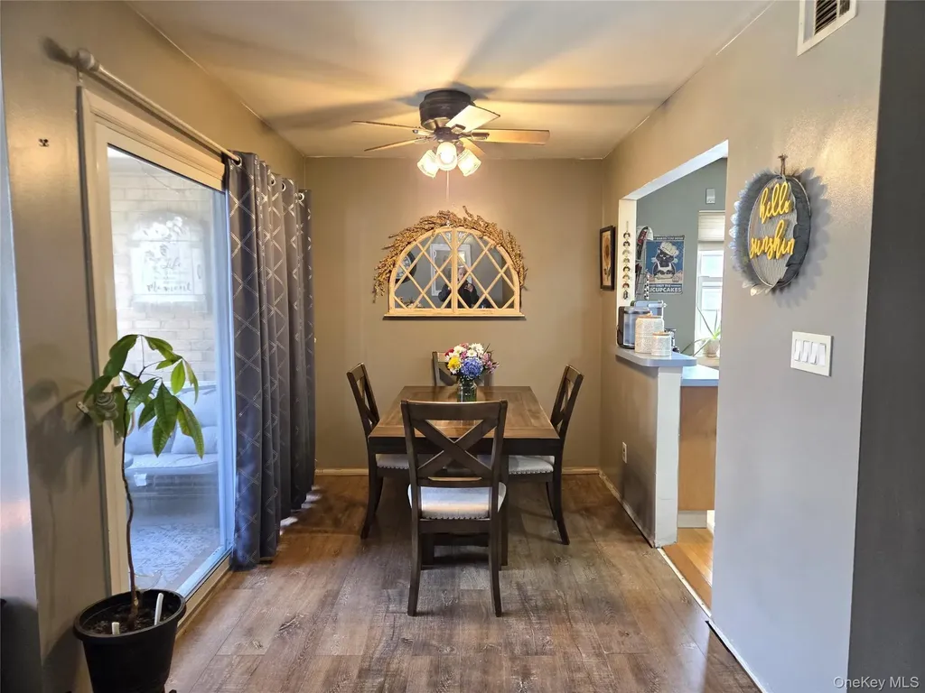 655 Middle Country Coram NY 11727