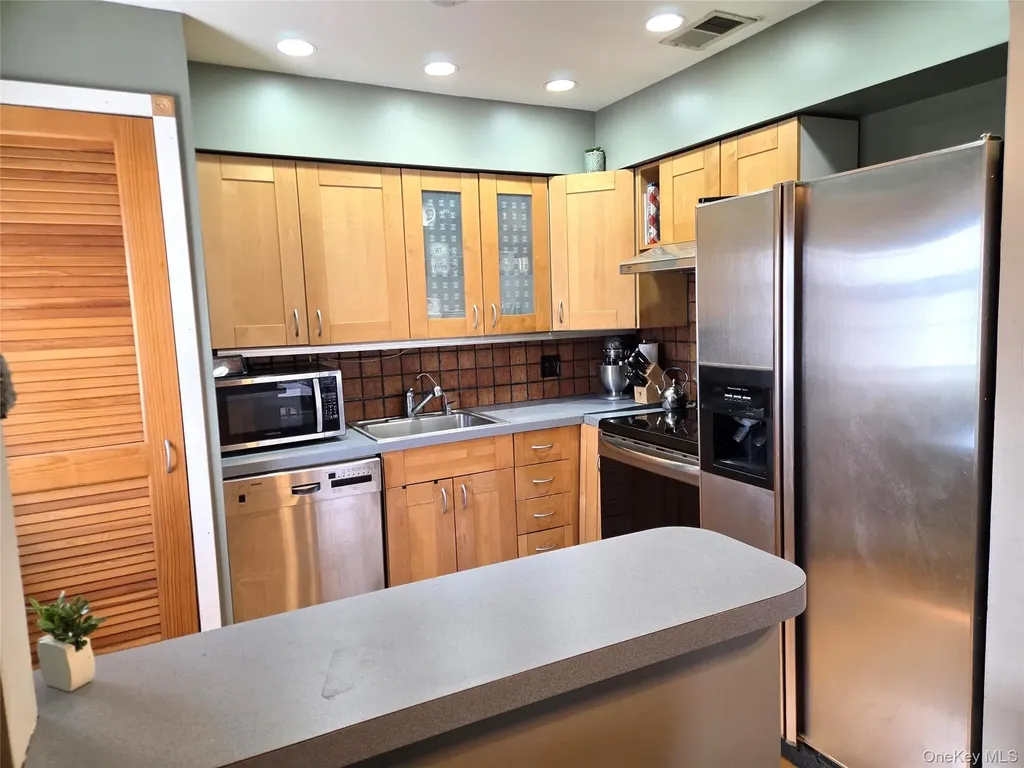 655 Middle Country Coram NY 11727