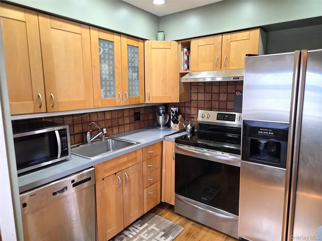 655 Middle Country Coram NY 11727