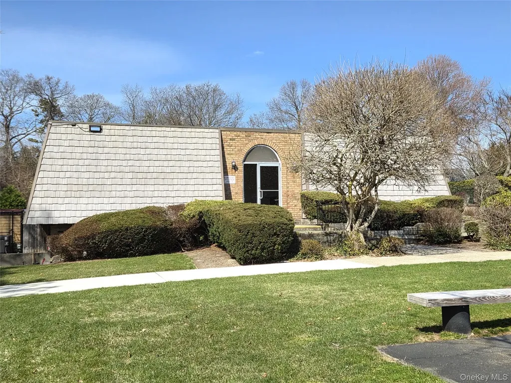 655 Middle Country Coram NY 11727