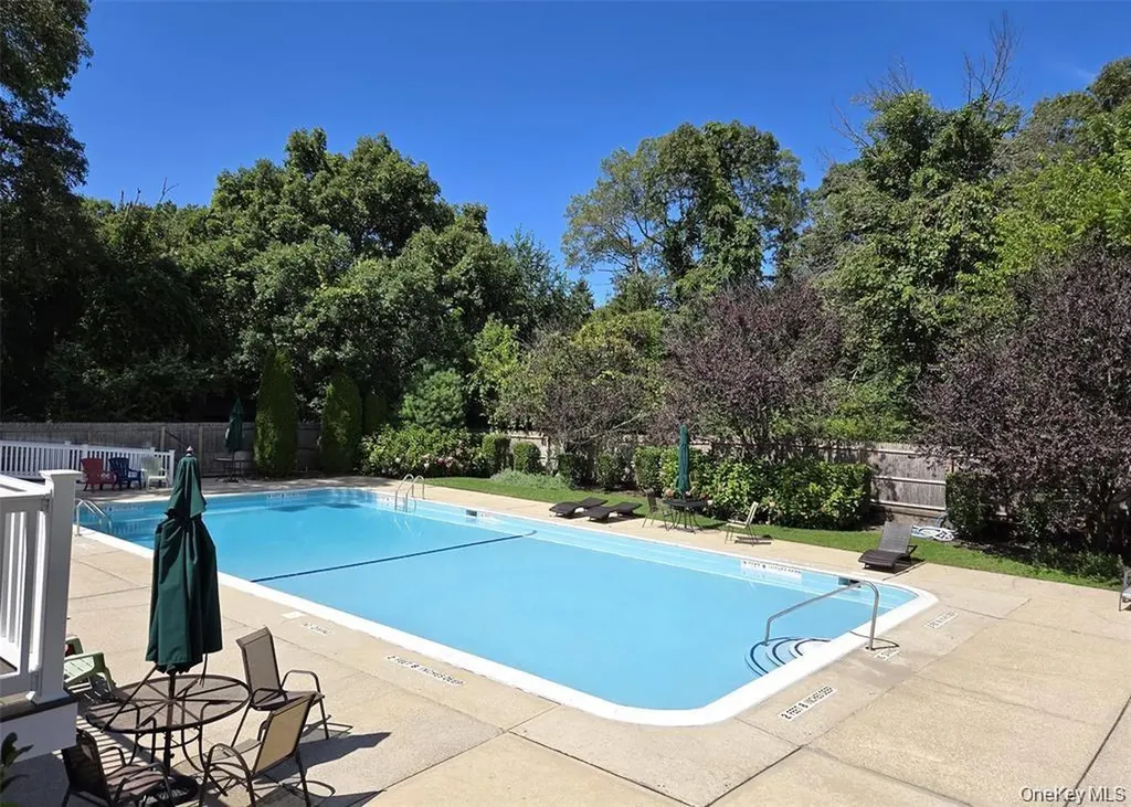 655 Middle Country Coram NY 11727