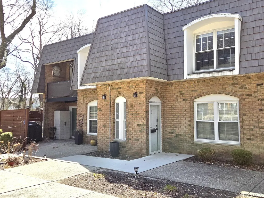 655 Middle Country Coram NY 11727