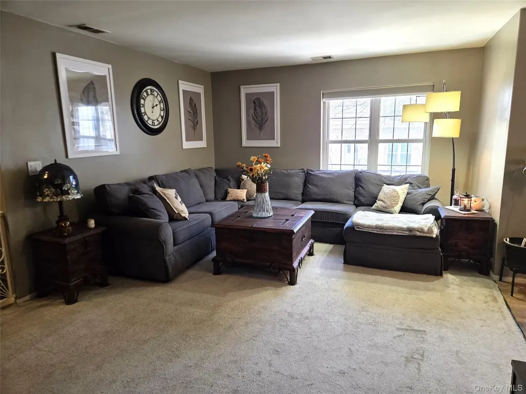 655 Middle Country Coram NY 11727