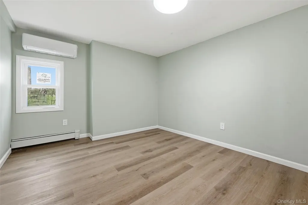 9 Harmony Lane Glen Cove NY 11542