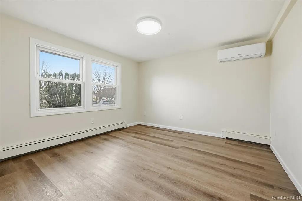 9 Harmony Lane Glen Cove NY 11542