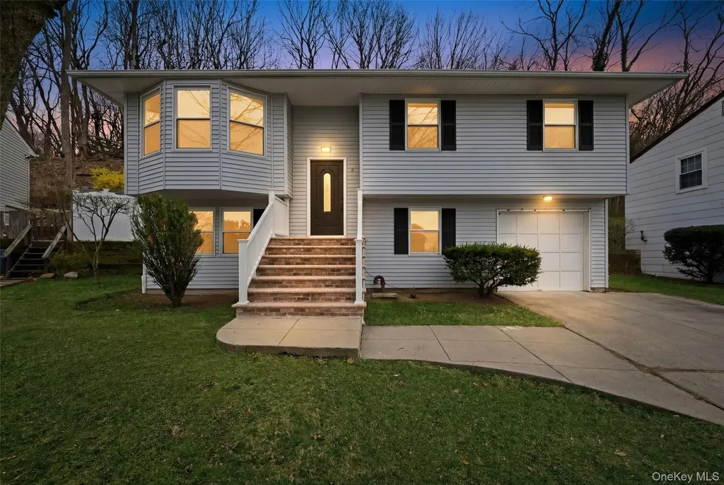 9 Harmony Lane Glen Cove NY 11542
