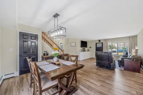 81 Dollard Drive North Babylon NY 11703