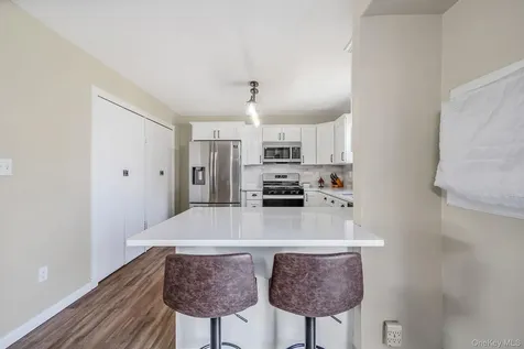 81 Dollard Drive North Babylon NY 11703
