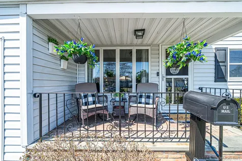 81 Dollard Drive North Babylon NY 11703
