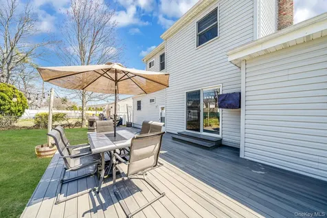 81 Dollard Drive North Babylon NY 11703