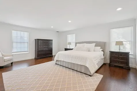 616 Sherman Avenue Thornwood NY 10594