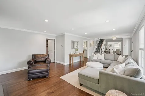 616 Sherman Avenue Thornwood NY 10594