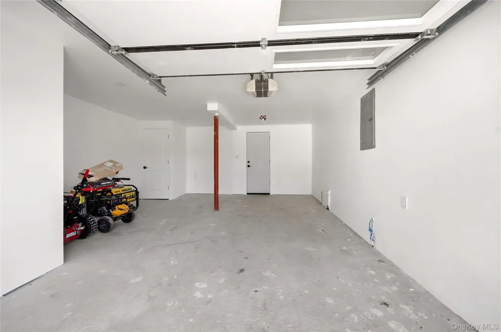 8 Hunt Avenue Yonkers NY 10710
