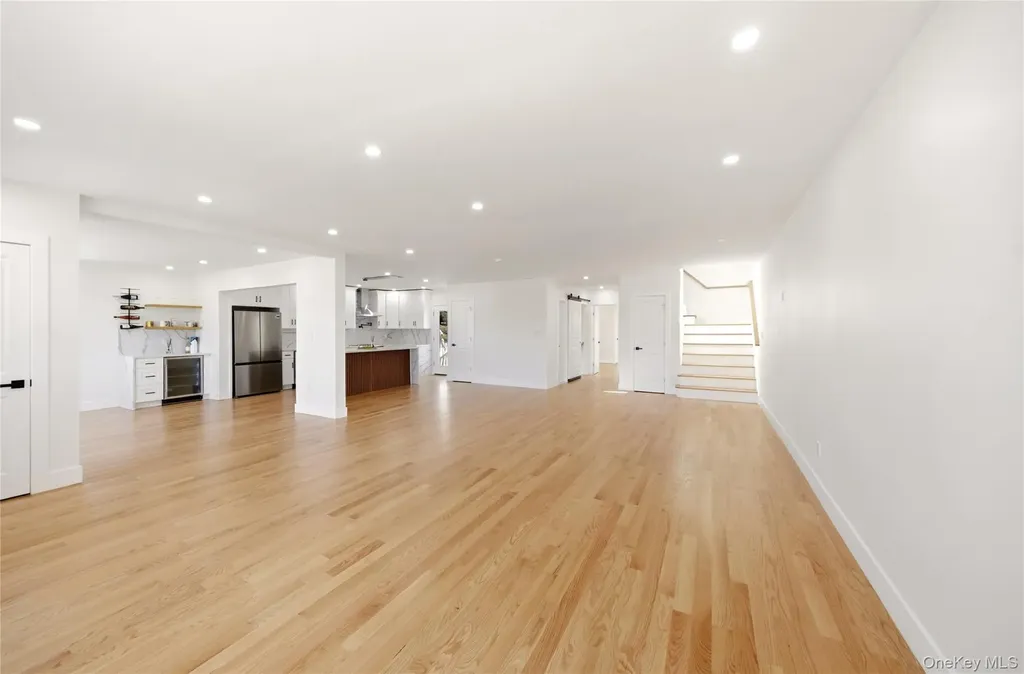 8 Hunt Avenue Yonkers NY 10710