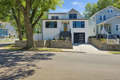 8 Hunt Avenue Yonkers NY 10710