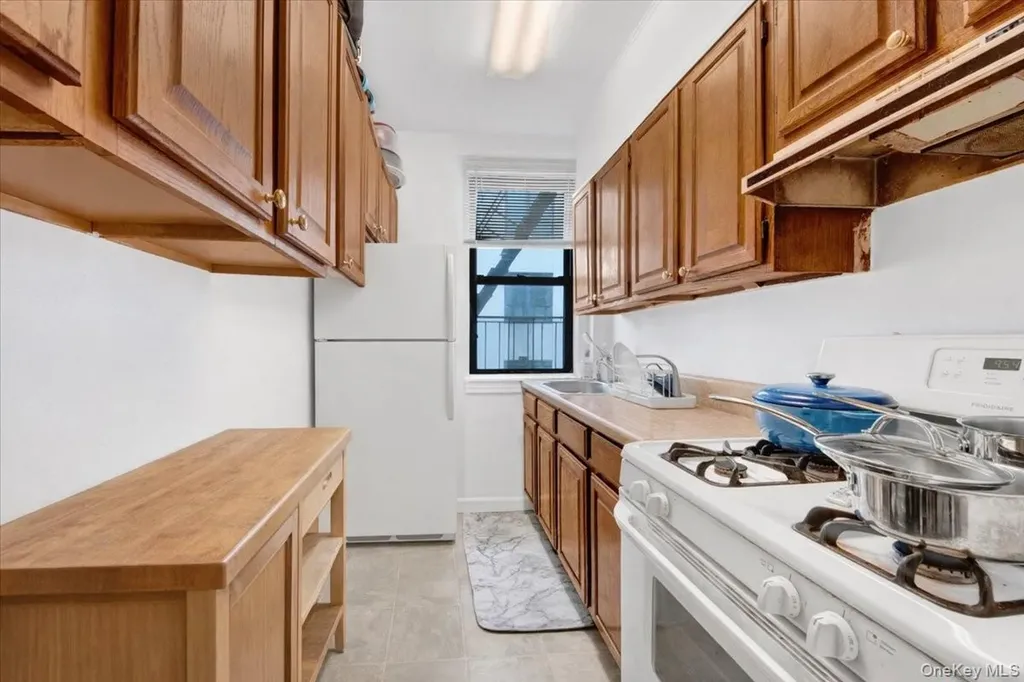 7 Greenridge Avenue White Plains NY 10605
