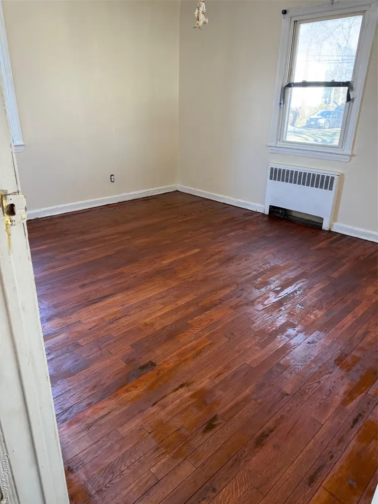 650 Winthrop Drive Uniondale NY 11553