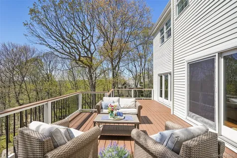 8 Deer Run Court North Salem NY 10560