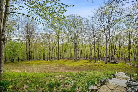8 Deer Run Court North Salem NY 10560