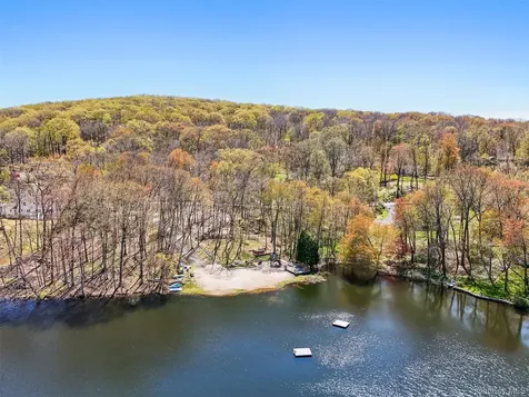 8 Deer Run Court North Salem NY 10560