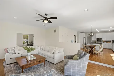 8 Deer Run Court North Salem NY 10560