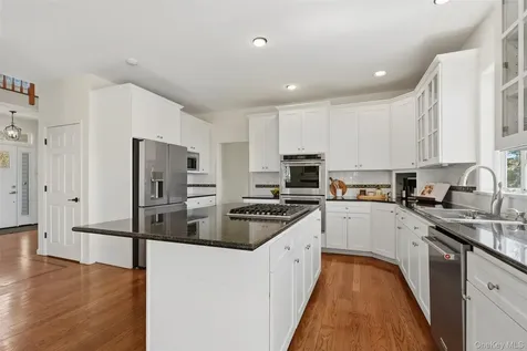 8 Deer Run Court North Salem NY 10560