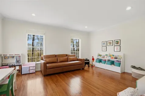 8 Deer Run Court North Salem NY 10560