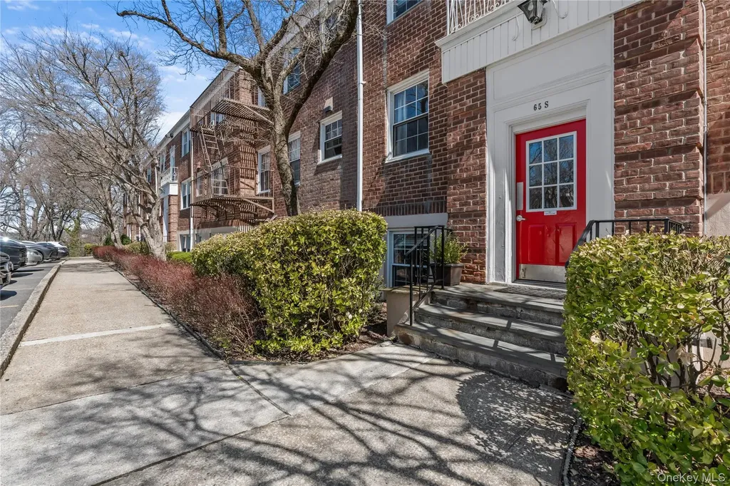 65 Rockledge Road Bronxville NY 10708