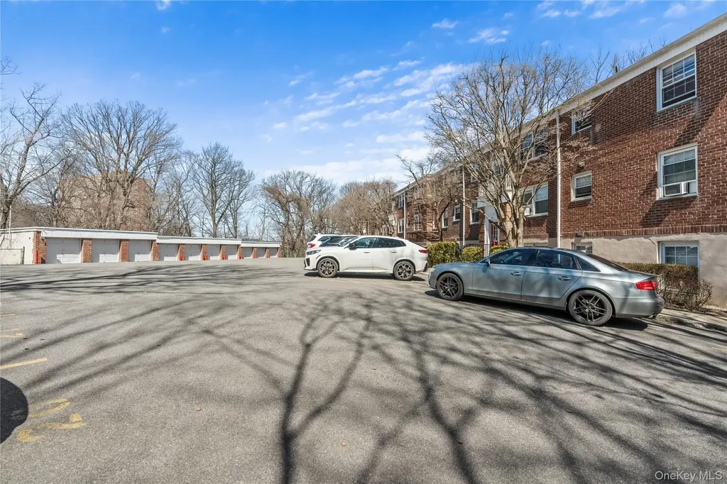 65 Rockledge Road Bronxville NY 10708