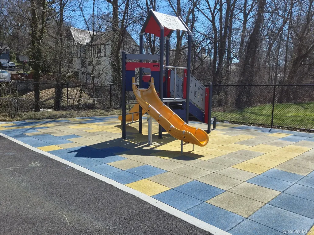 65 Rockledge Road Bronxville NY 10708
