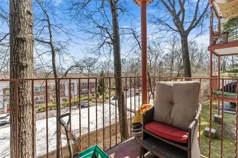 65 Rockledge Road Bronxville NY 10708