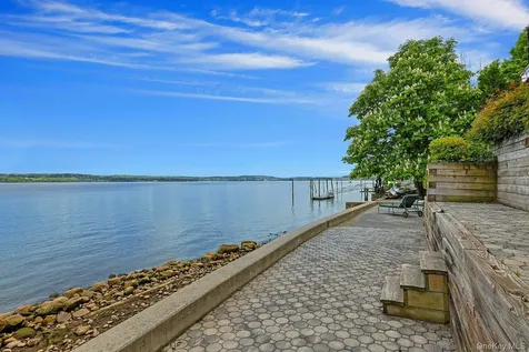 88 River Road Nyack NY 10960