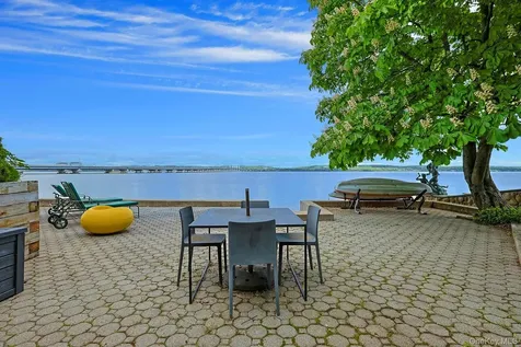 88 River Road Nyack NY 10960