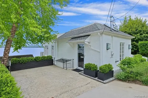 88 River Road Nyack NY 10960