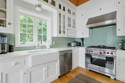 88 River Road Nyack NY 10960