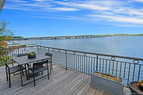 88 River Road Nyack NY 10960