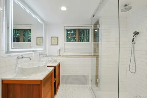88 River Road Nyack NY 10960