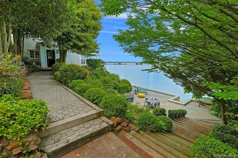 88 River Road Nyack NY 10960