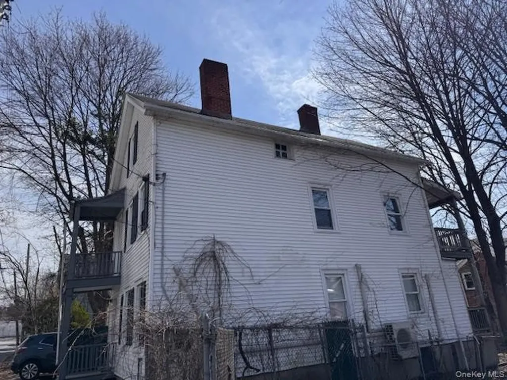 10 Charles Street Poughkeepsie NY 12601