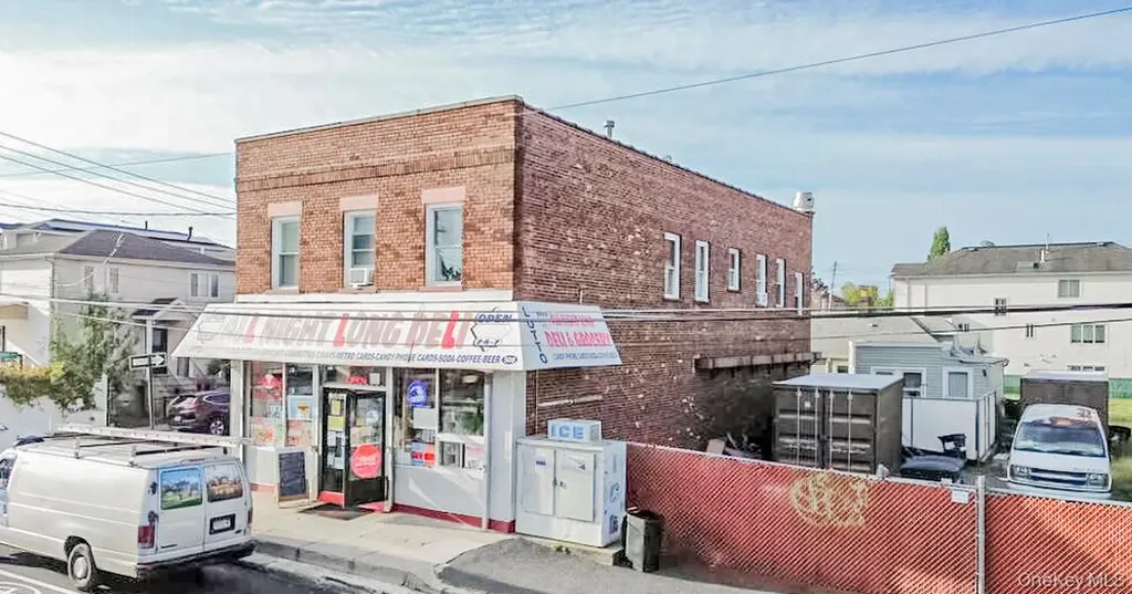 508 Midland Avenue Staten Island NY 10306