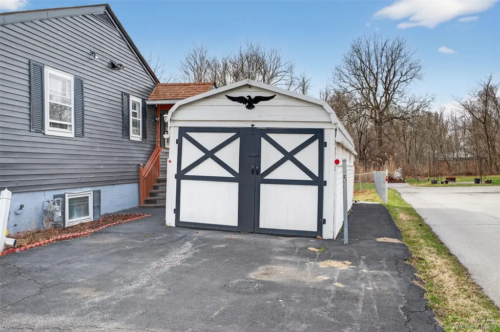 967 Route 17k Montgomery NY 12549