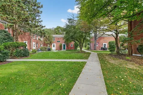 11 Fieldstone Drive Hartsdale NY 10530