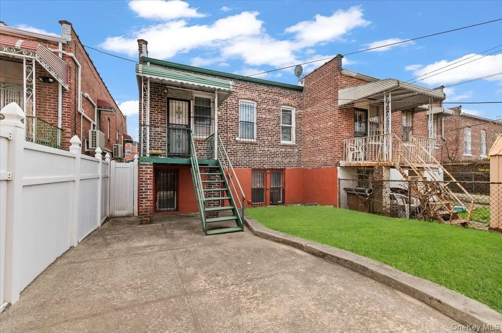 9217 Avenue B Brooklyn NY 11236