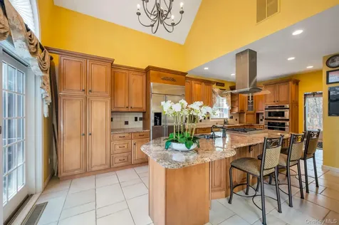 136 Mill Road Manorville NY 11949
